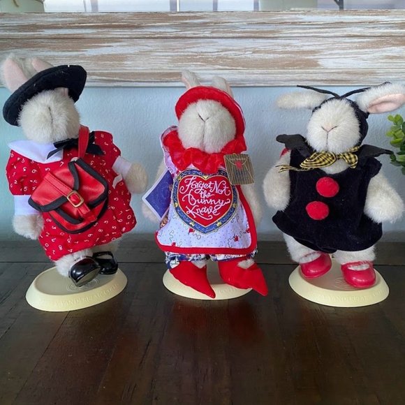 Muffy Vanderhare Other - LOT OF THREE (3) - Muffy Vanderhare Bunnies Bunny 8" (Lot #4)